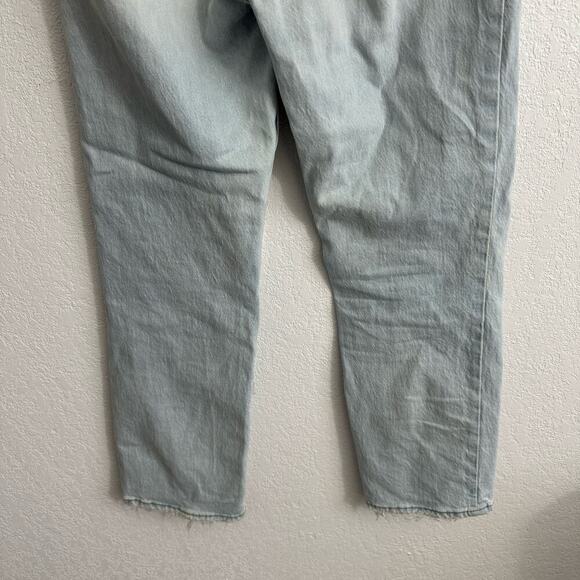 Abercrombie & Fitch Ultra High Rise 90s Straight Denim Jean Light Wash 26 Petite - Picture 11 of 13